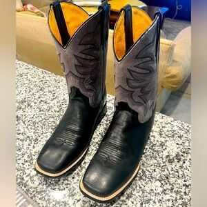 Roper Men's Parker Western Boots - Square Toe boots for sale. Worn twice!!! 10.5